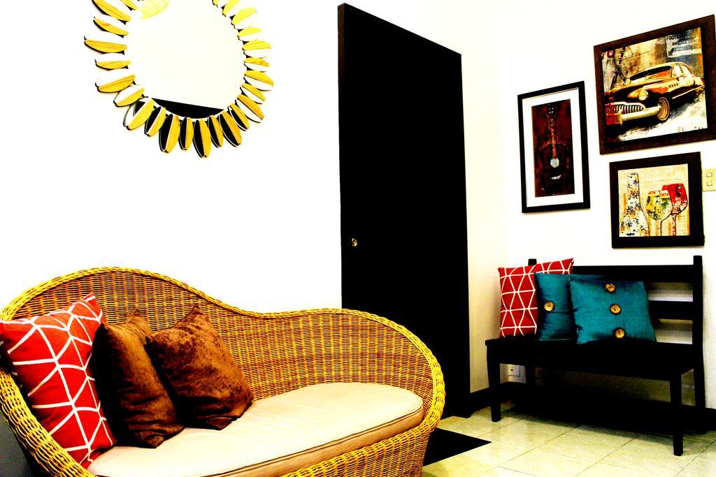 Tagaytay Garden Budgetel - City Center Tagaytay City Екстериор снимка