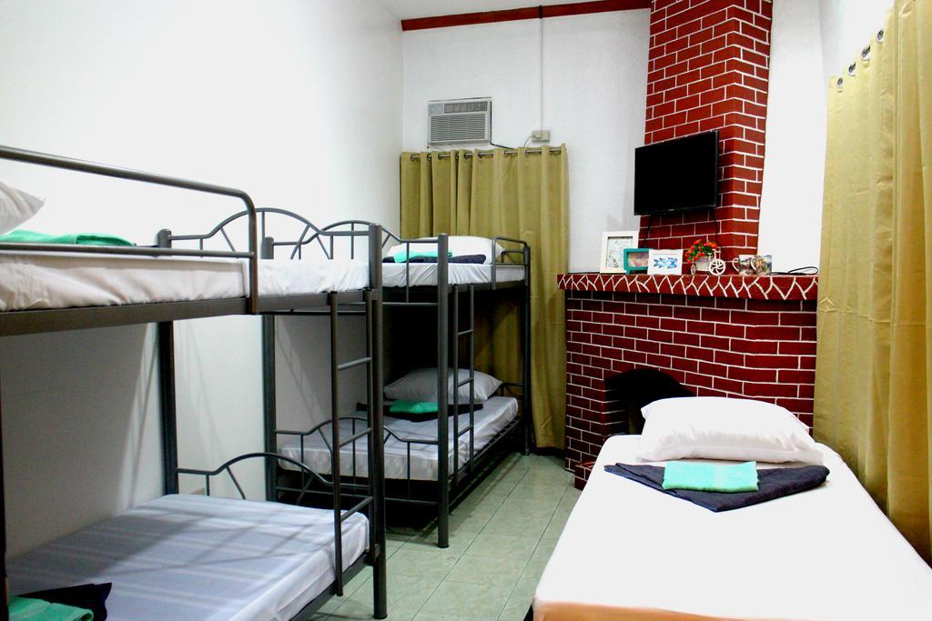Tagaytay Garden Budgetel - City Center Tagaytay City Стая снимка