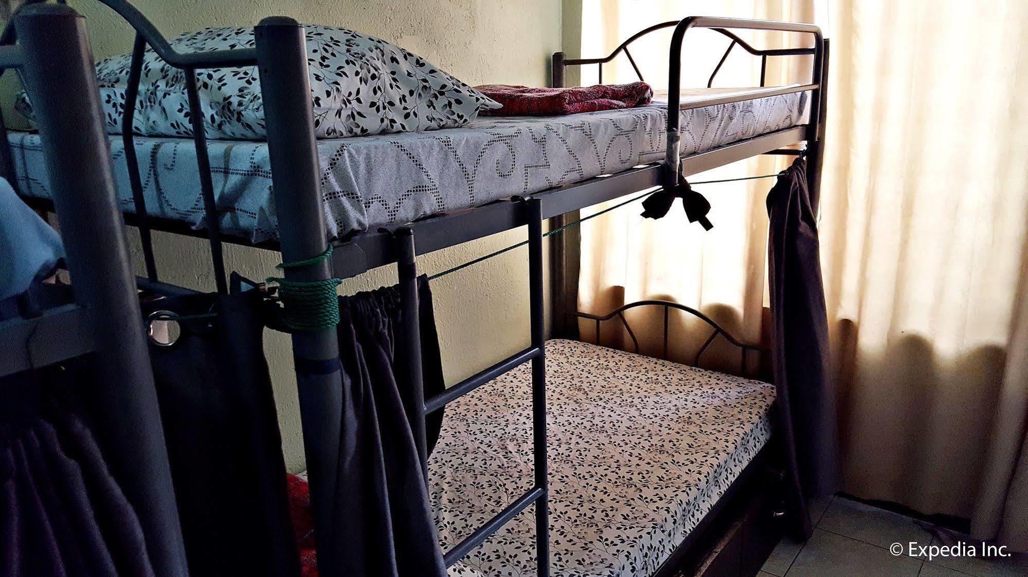 Tagaytay Garden Budgetel - City Center Tagaytay City Екстериор снимка