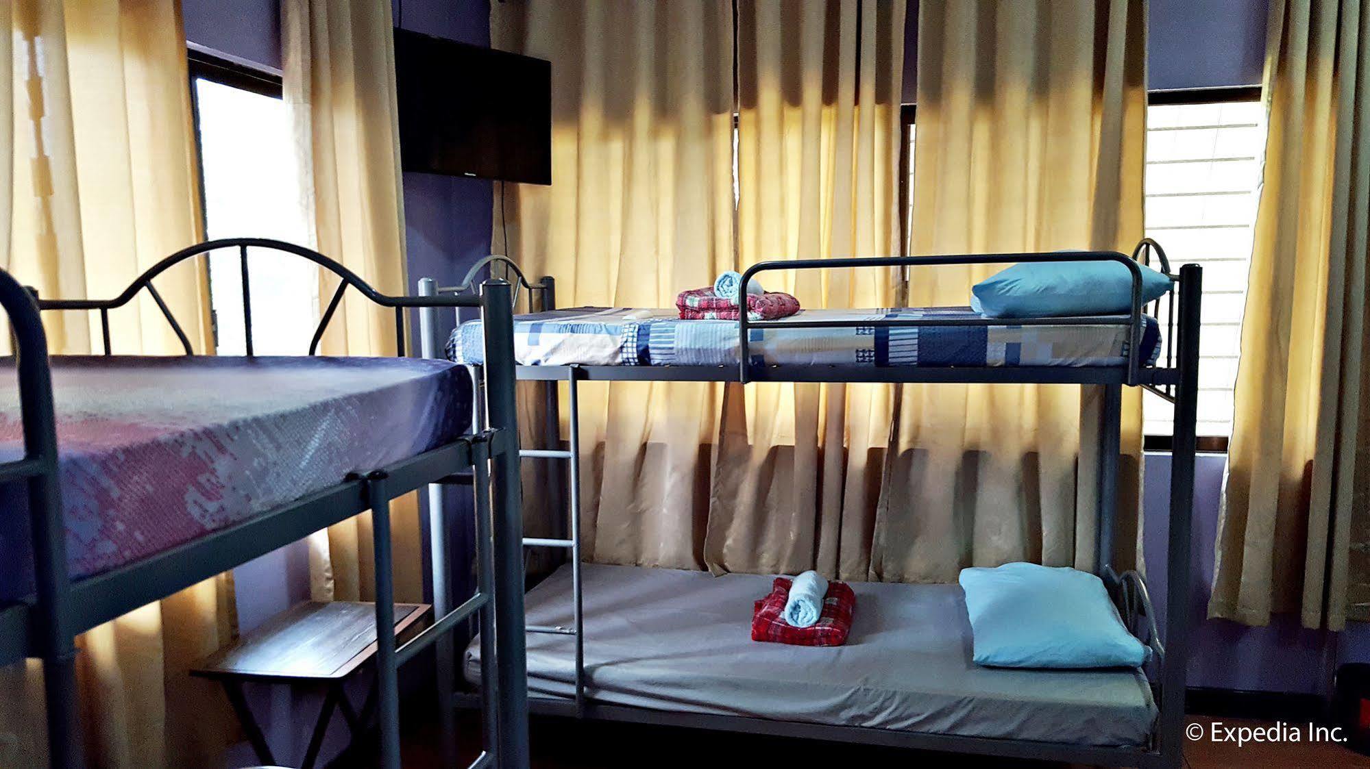 Tagaytay Garden Budgetel - City Center Tagaytay City Екстериор снимка